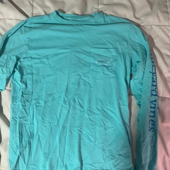 LS Vineyard Vines Tshirt - Picture 1 of 1